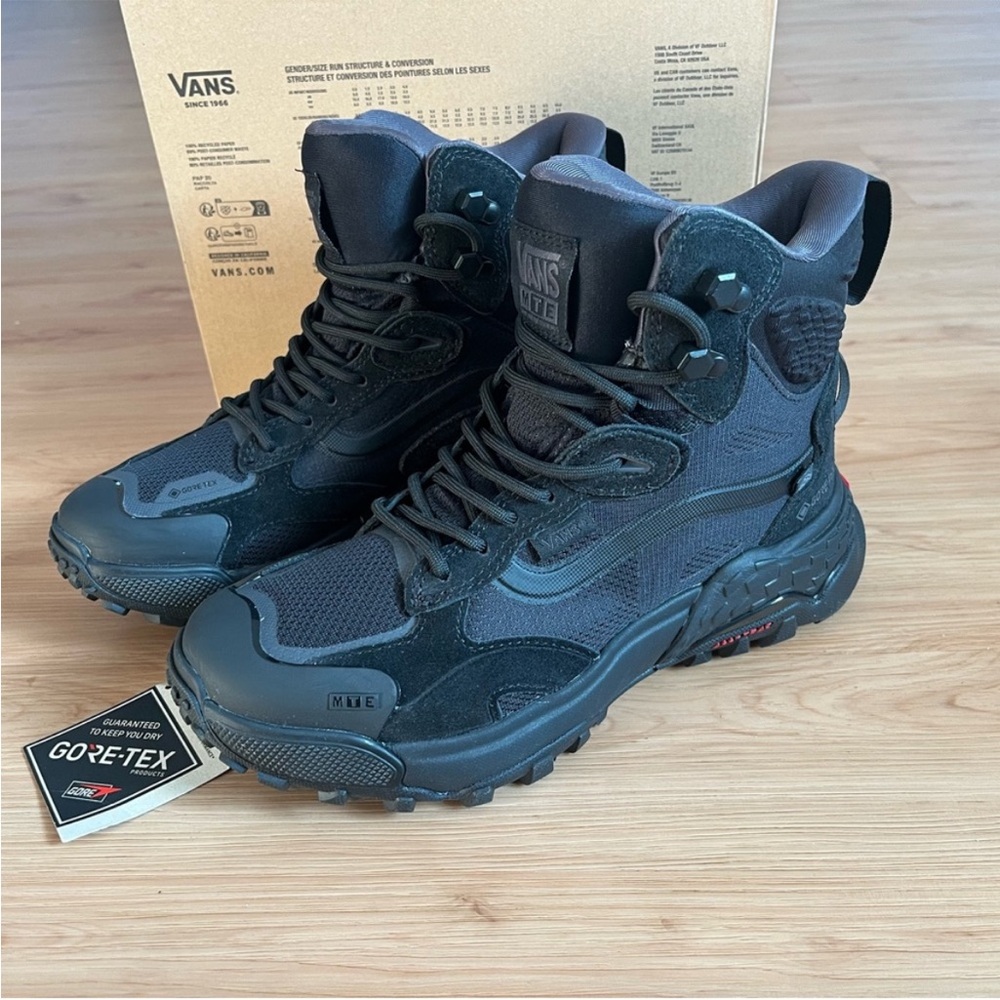 Vans Crestline GORE-TEX Shoe
Waterproof Women 7.5 US - Picture 9 of 14